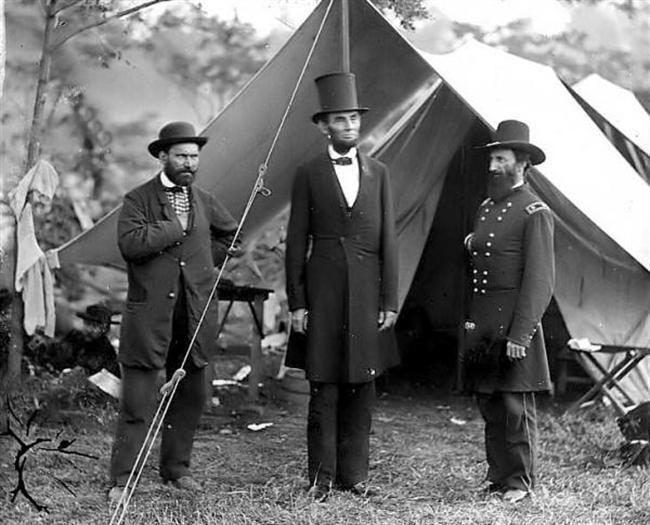 Lincoln at Antietam